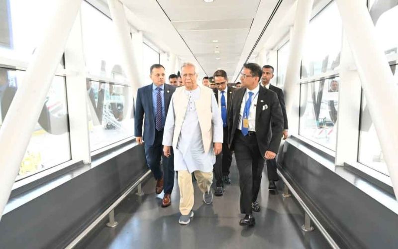 রোমে পৌঁছেছেন প্রধান উপদেষ্টা